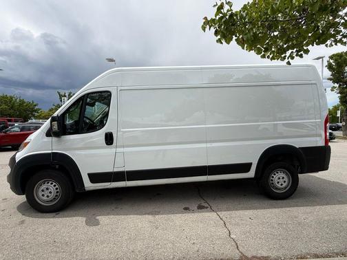 Bright White Clearcoat 2024 RAM ProMaster 2500 High Roof