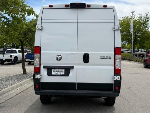 Bright White Clearcoat 2024 RAM ProMaster 2500 High Roof