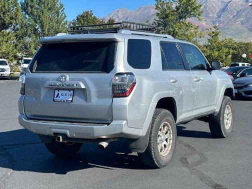 Classic Silver Metallic 2016 Toyota 4Runner SR5 Premium