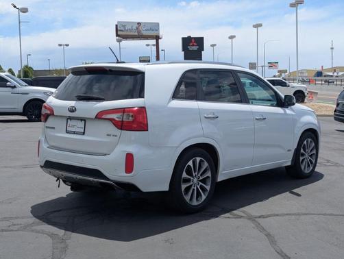 Snow White Pearl 2015 Kia Sorento SX