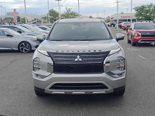 2025 Mitsubishi Outlander PHEV SE
