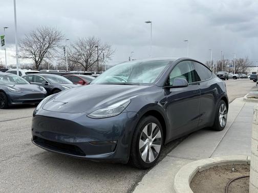 2023 Tesla Model Y Long Range