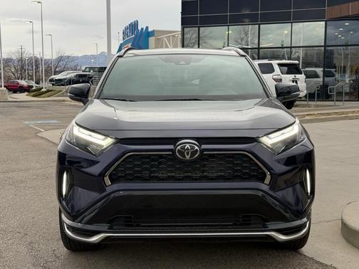 2025 Toyota RAV4 Plug-In Hybrid XSE