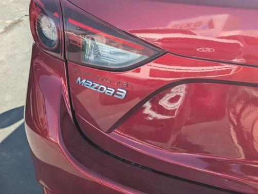 2018 Mazda Mazda3 Sport
