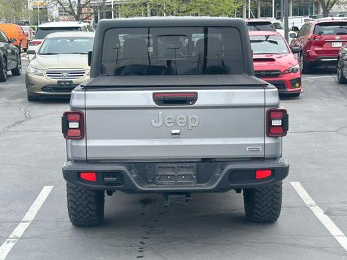 Billet Silver Metallic Clearcoat 2020 Jeep Gladiator Overland