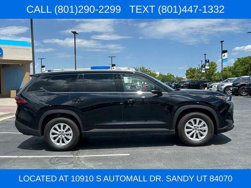 Midnight Black Metallic 2026 Toyota Grand Highlander XLE