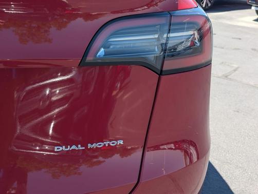 Red Multi 2022 Tesla Model Y Long Range
