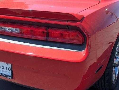2014 Dodge Challenger SXT