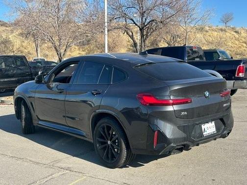 2023 BMW X4 M40i