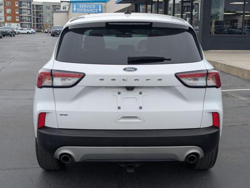 Oxford White 2021 Ford Escape SE