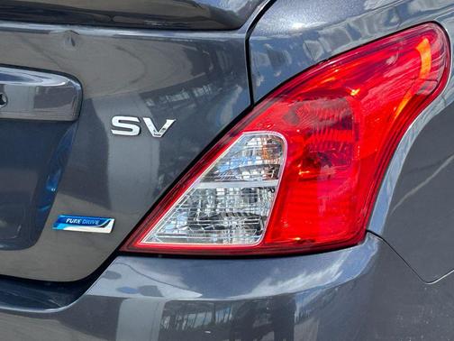 Amethyst Gray 2015 Nissan Versa 1.6 SV
