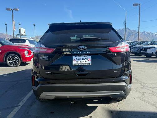Black Metallic 2024 Ford Edge SEL