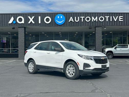 Summit White 2022 Chevrolet Equinox LS