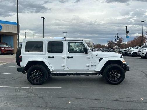 2024 Jeep Wrangler 4xe Sahara