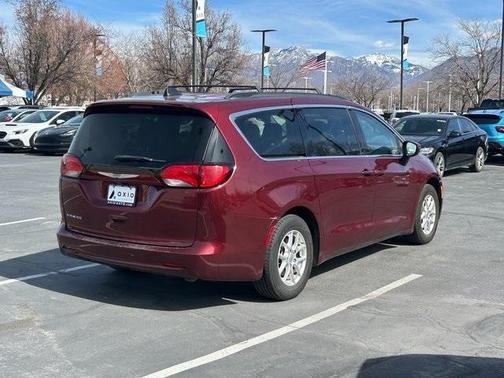 2021 Chrysler Voyager LXI