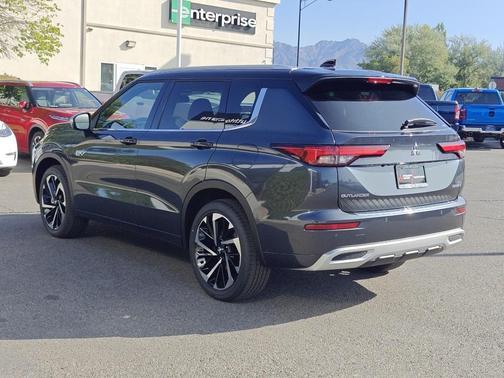 2025 Mitsubishi Outlander PHEV SEL