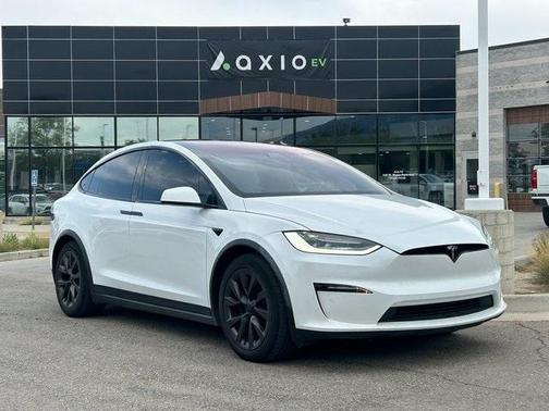 2022 Tesla Model X Base