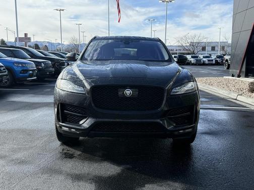 2017 Jaguar F-PACE 35t R-Sport