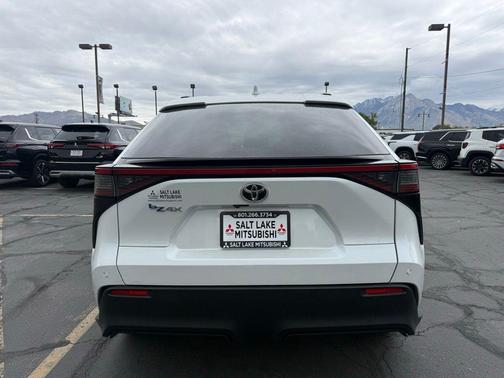 Pearl 2023 Toyota bZ4X XLE