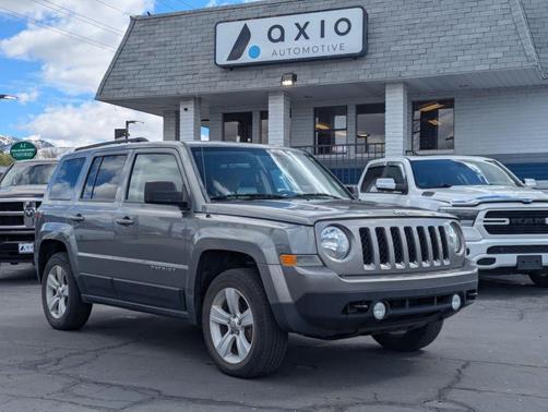 Mineral Gray Clearcoat Metallic 2014 Jeep Patriot Latitude