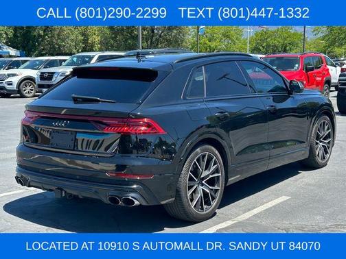 Mythos Black Metallic 2023 Audi SQ8 4.0T Prestige