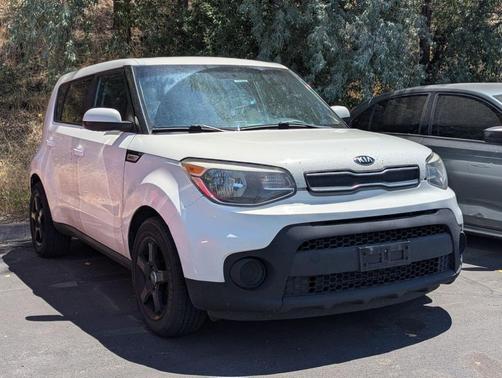 Clear White 2019 Kia Soul Base