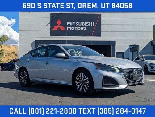 Brilliant Silver Metallic 2023 Nissan Altima 2.5 SV