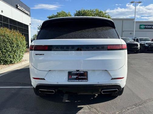 Fuji White 2024 Land Rover Range Rover Sport Dynamic SE