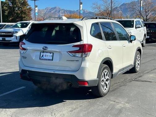 2020 Subaru Forester Premium