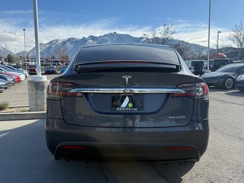 2021 Tesla Model X Performance