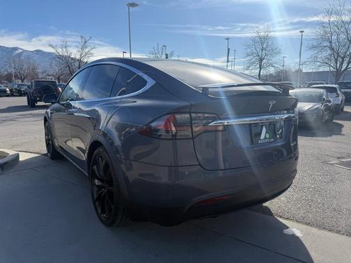 2021 Tesla Model X Performance