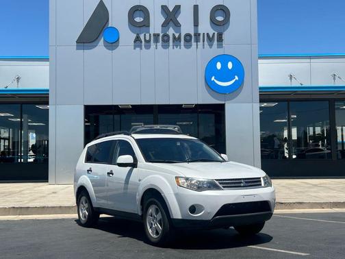 White 2007 Mitsubishi Outlander