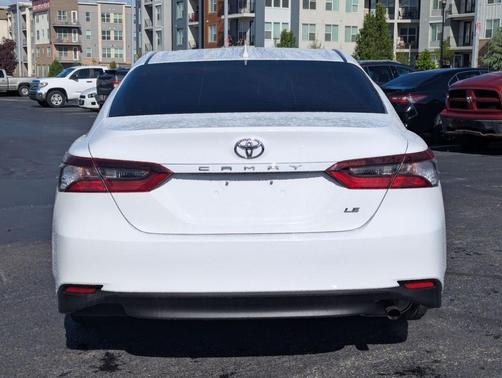 Ice 2023 Toyota Camry LE