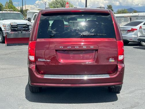Octane Red Pearlcoat 2019 Dodge Grand Caravan SXT