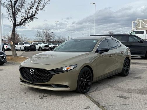 2024 Mazda Mazda3 2.5 Carbon Turbo