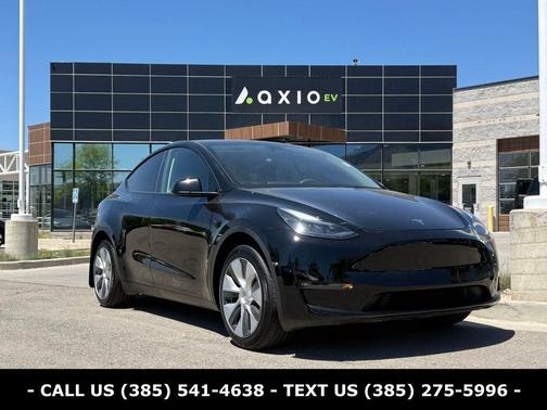 Black 2024 Tesla Model Y Long Range