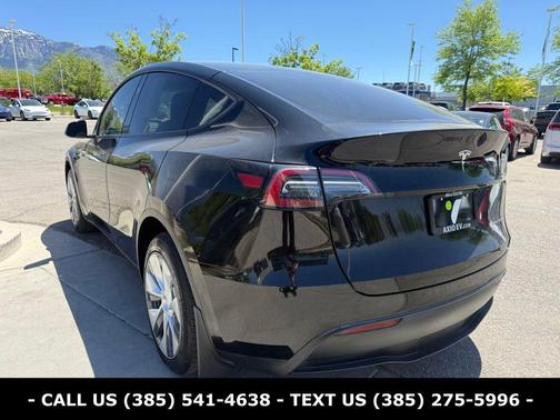 Black 2024 Tesla Model Y Long Range