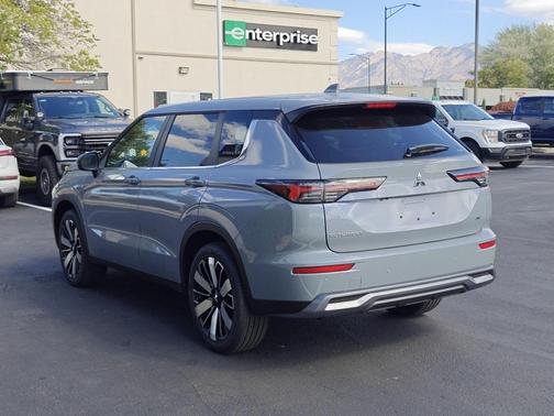 2025 Mitsubishi Outlander