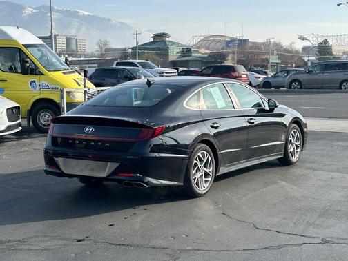2023 Hyundai SONATA SEL