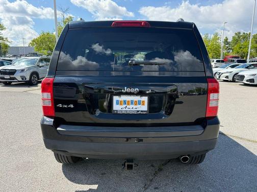 Black Clearcoat 2014 Jeep Patriot Sport