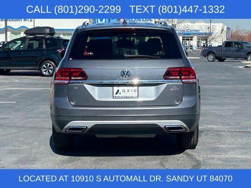 Platinum Gray Metallic 2018 Volkswagen Atlas 3.6L SE