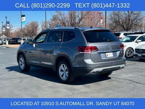Platinum Gray Metallic 2018 Volkswagen Atlas 3.6L SE