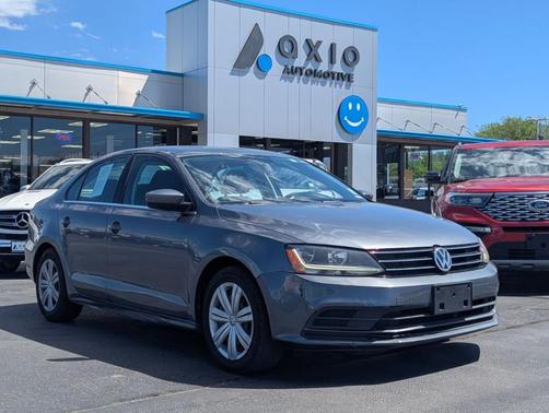 Platinum Gray Metallic 2017 Volkswagen Jetta 1.4T S