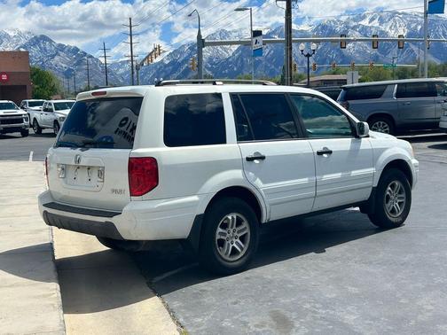 White 2004 Honda Pilot EX-L