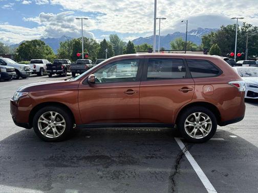 2014 Mitsubishi Outlander SE