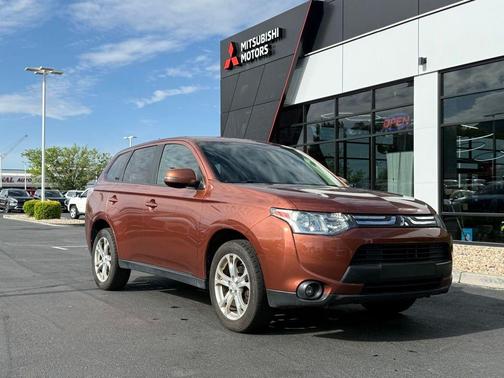 2014 Mitsubishi Outlander SE