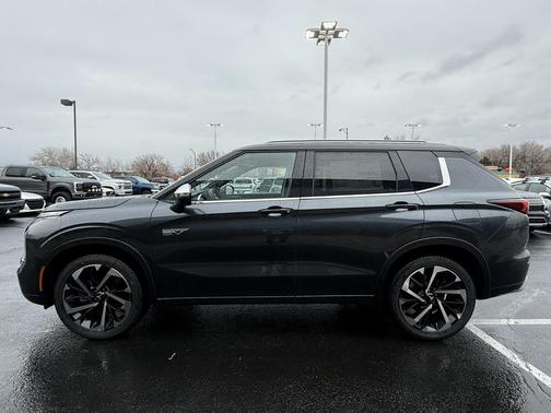 2025 Mitsubishi Outlander PHEV SEL