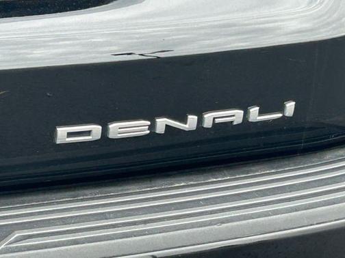 Black 2024 GMC Yukon Denali