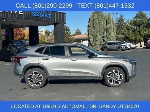 Sterling Gray Metallic 2024 Chevrolet Trax 2RS
