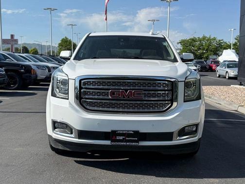 Summit White 2019 GMC Yukon XL SLT